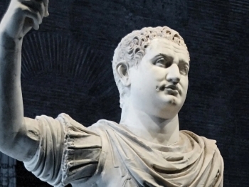 Titus: Exploring the Legacy of Rome’s Beloved Emperor image